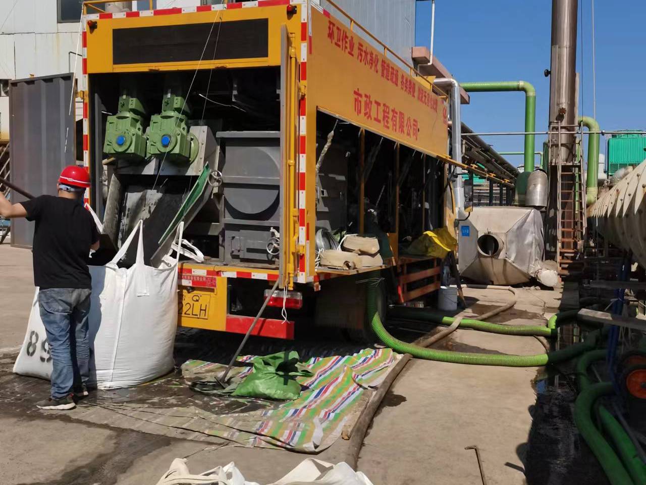 虎林淤泥压干处理